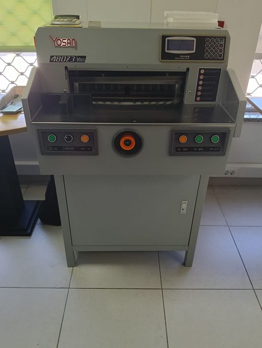 Impressora de sublimação,várias prensas, compressor,  guilhotina  e mesas.