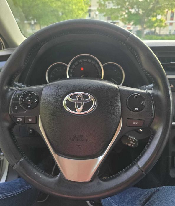 Toyota Auris Touring Sports — fotografia 6