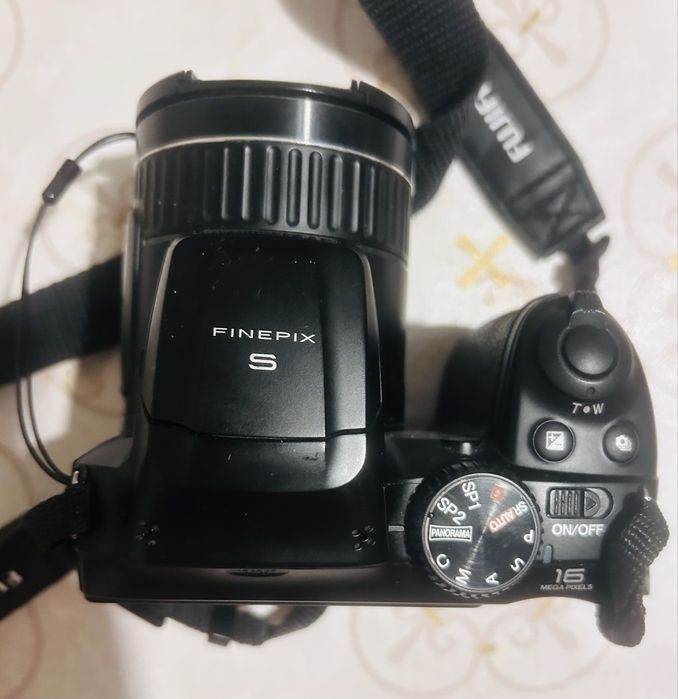 Aparat fotograficzny Fujifilm FinePix S4800,