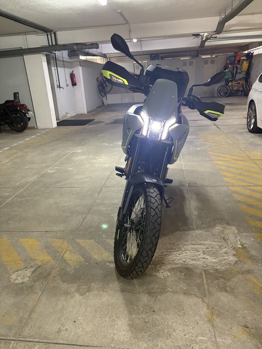 Benelli BKX 125 — PRATICAMENTE NOVA — 716 KM