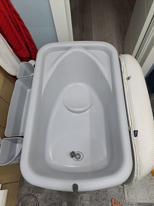 Столик для сповивання з ванночкою - Chicco - Cuddle & Bubble