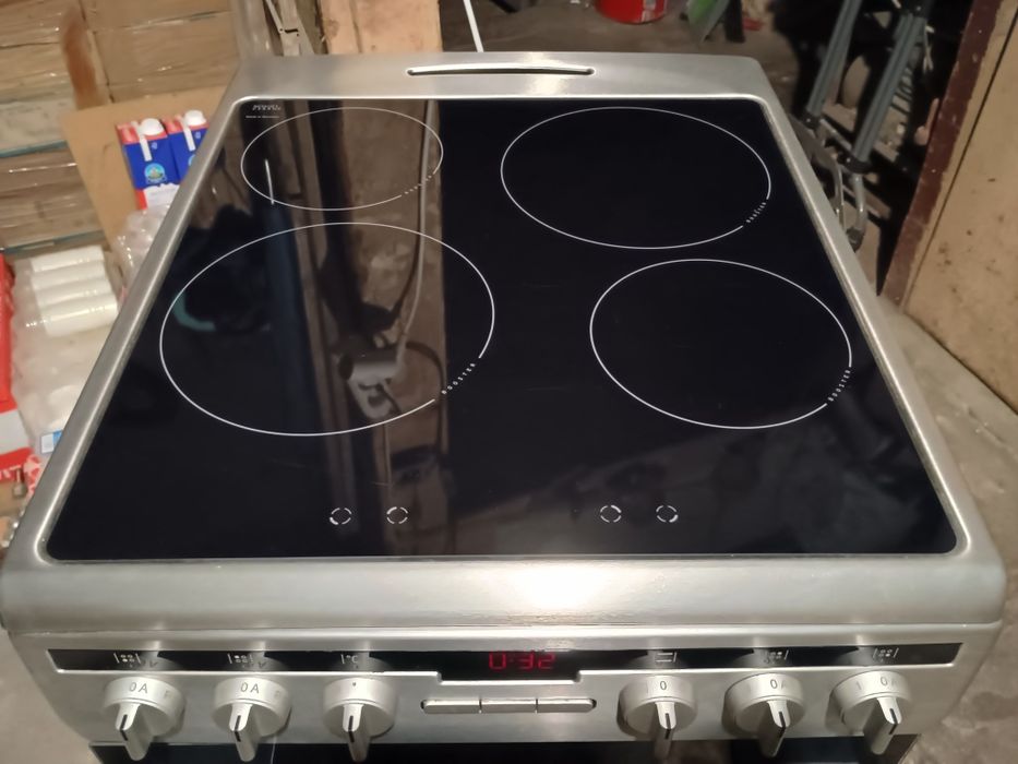 Kuchenka elektryczna indukcyjna Amica-50-57ie3.323htad(xv) 2023