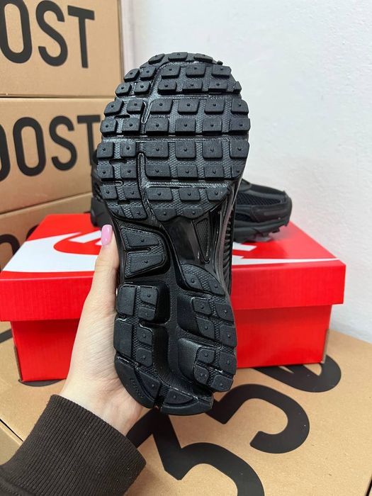 Nike Zoom Vomero 5 Black жіночі кросівки найк вомеро 5 сітка