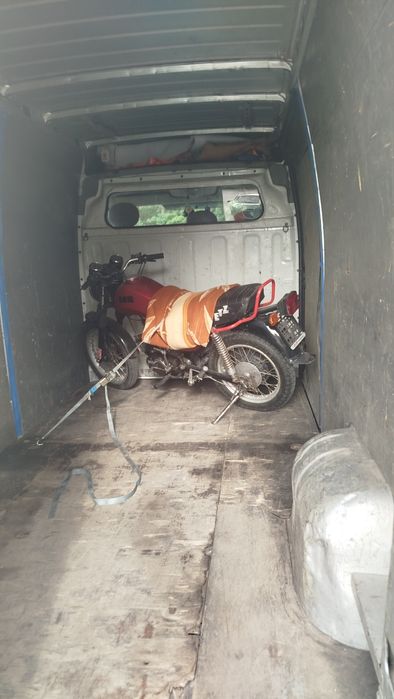 Przeprowadzki Transport ciąganie przyczep