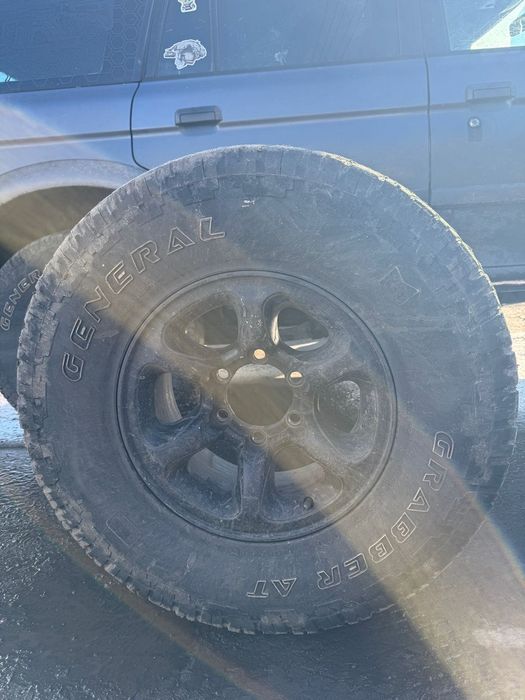 Комплект резини з дисками  31x10.50 R15 L200 Pajero shogun