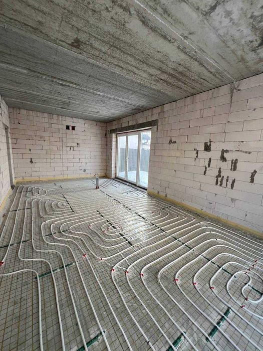 Продається зданий дуплекс з наповненням у Крихівцях.