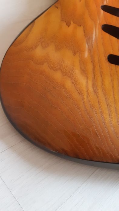 Продам корпус электрогитары Fender stratocaster