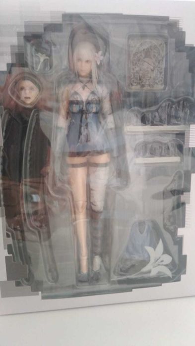 Play Arts Kai - Nier Replicant - Kainé - Selado, Novo