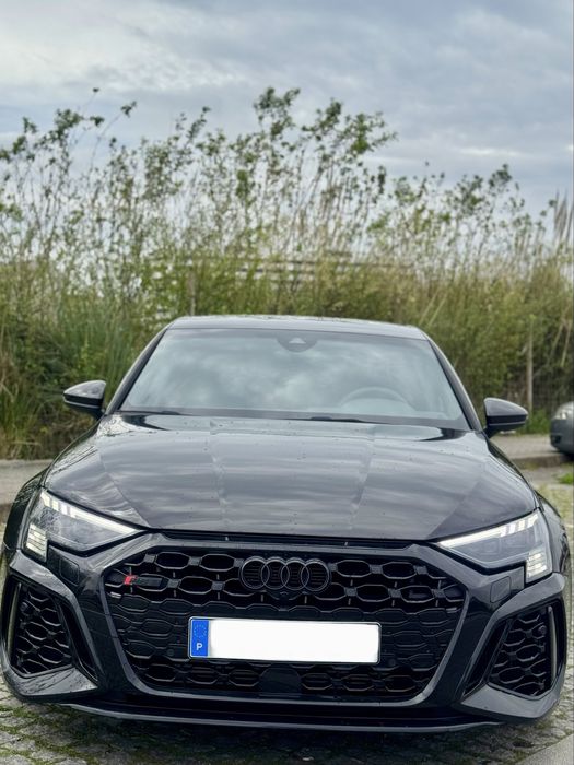 AUDI RS3 BLACK EDITION - Financiamento Possivel