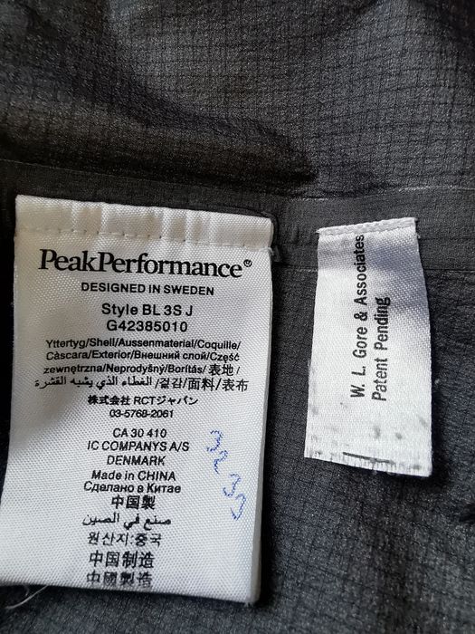 Peak Performance Black Light Gore Tex Pro Jacket