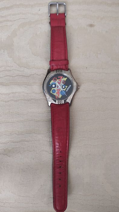Relógio Adidas vermelho