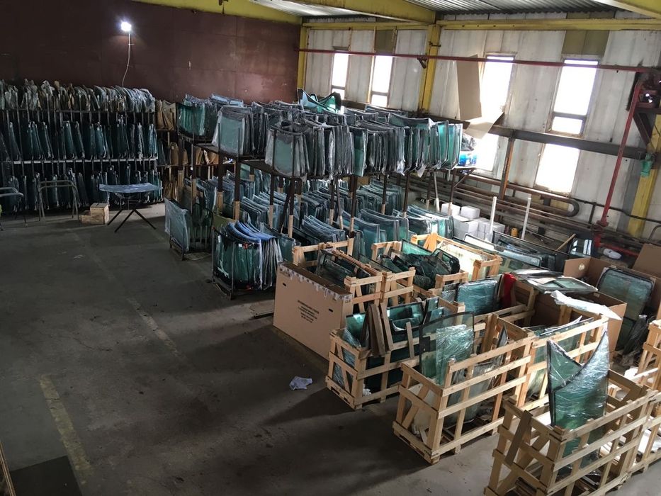 Лобове скло  бокове L200 Pajero Sport лобовое стекло Navara Renger