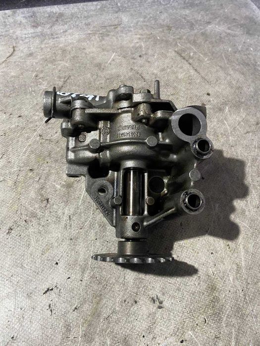 Масляний насос Nissan Qashqai J10 / X-Trail T31 / Renault Koleos 2.0 dCi 8200345633 / 8200346592 / 8200345757