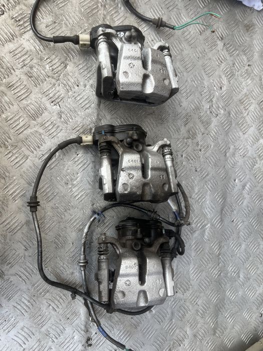 Суппорт в сборе задний Jeep Cherokee KL 14-23