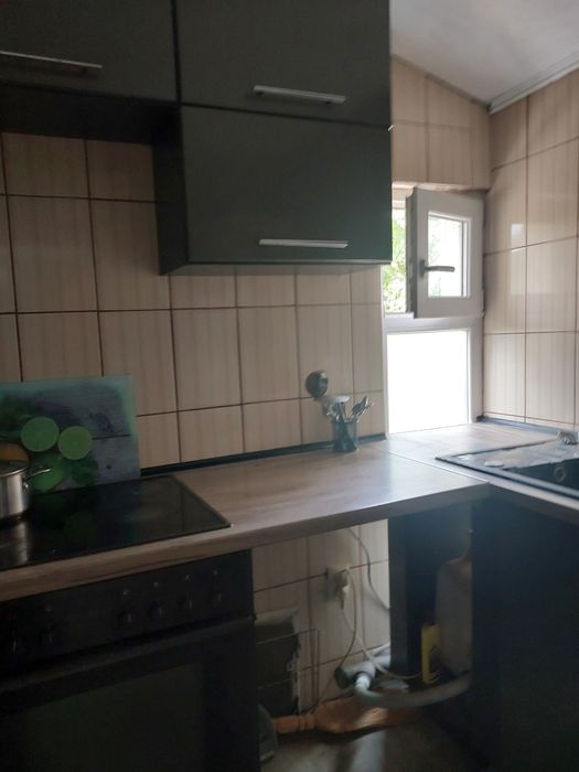 Здається в оренду частина будинкку ( центр міста)