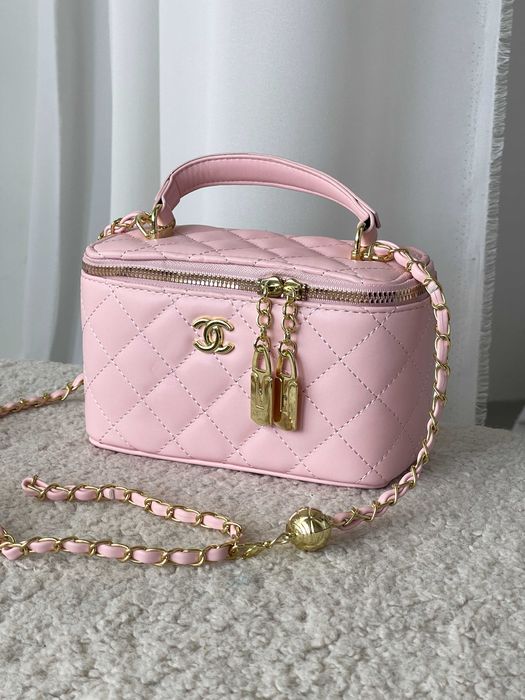 Женская сумка Chanel Lambskin через плечо Шанель бочонок