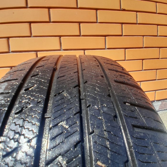 Шини Vredestein quatrac pro 225/55 R17