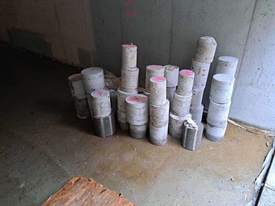 Technika diamentowa,  przewierty, wiercenie betonu, wiertnica HILTI