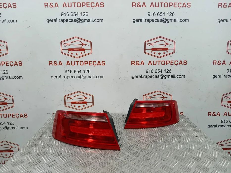 Farolins Direito Audi A5 8T0945095 8T0945096 Original