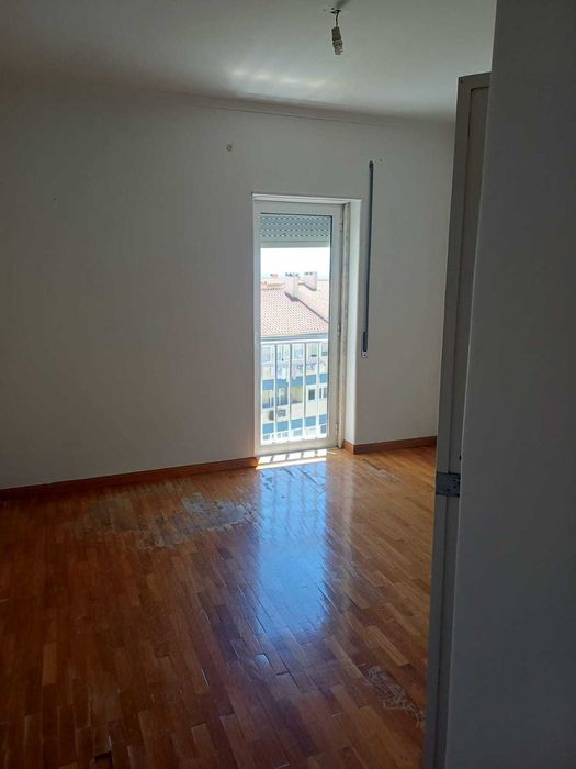 Apartamento T3 Boa localização em bom estado