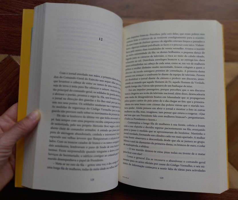 O Caso das Mangas Explosivas – Mohammed Hanif – Porto Editora – Excelente estado