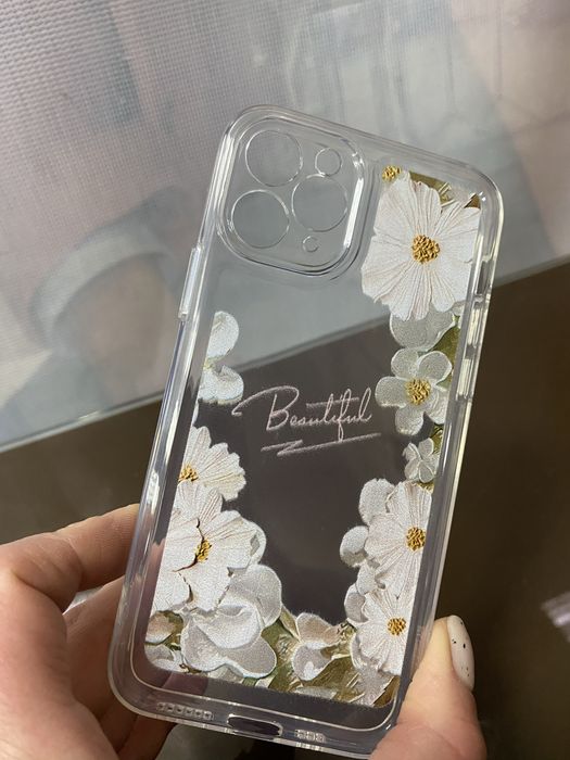 Чехол на телефон