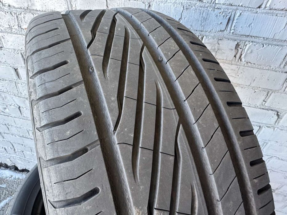 Майже нові літні шини Uniroyal 255/45 R18