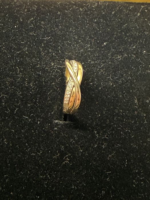 Złoty pierscionek waga 1,8 g próba 585