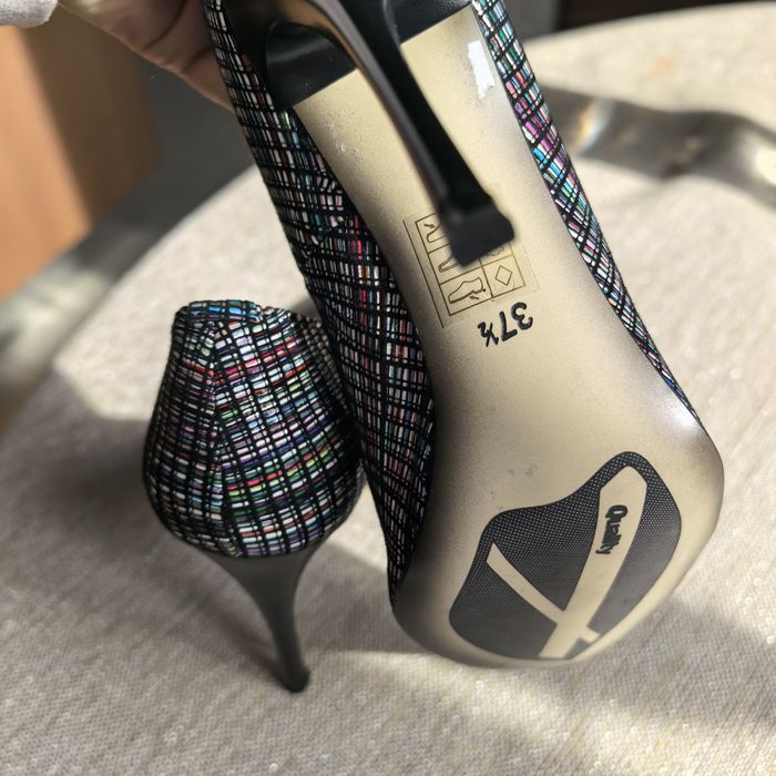 Szpilki 37,5, wysokie EMIS