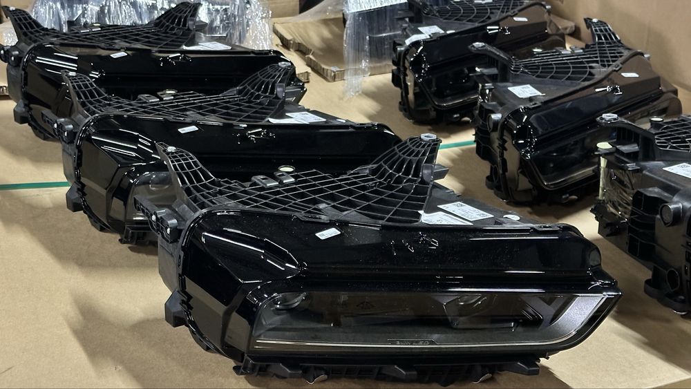 В наявності  оптика bmw g70 i7 фари bmw 7 g70 i7