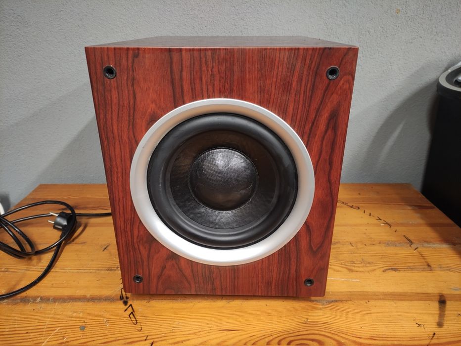 Subwoofer aktywny M-Audio W320