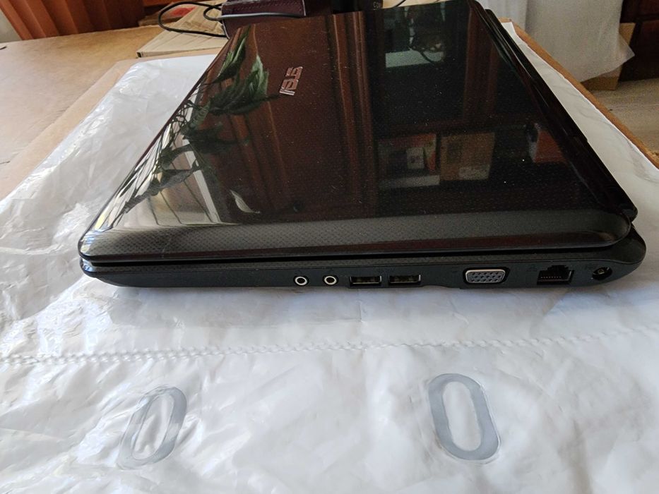 Ноутбук Asus K40AB на деталі