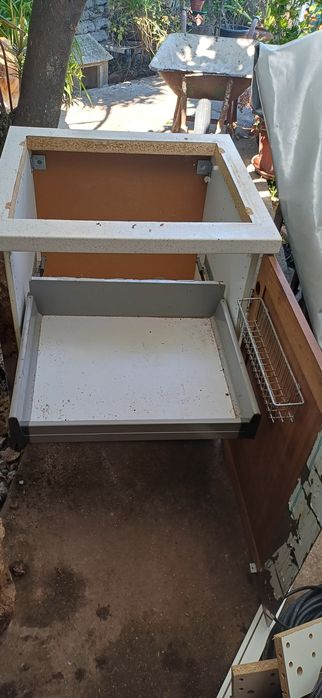 Armário cozinha para placa encastrar
