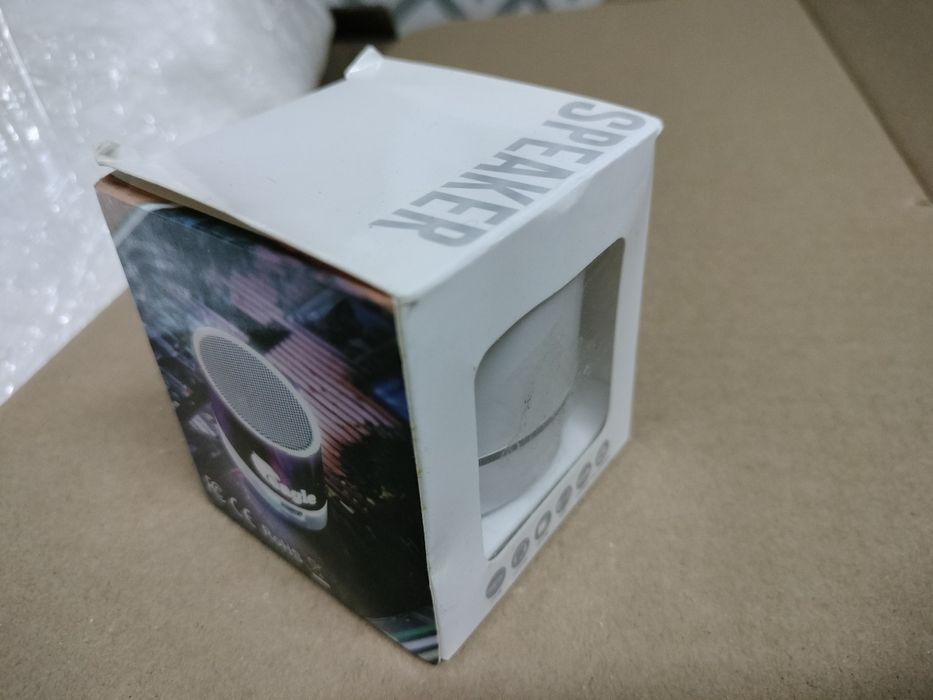 Speaker Qilive e Oriflame