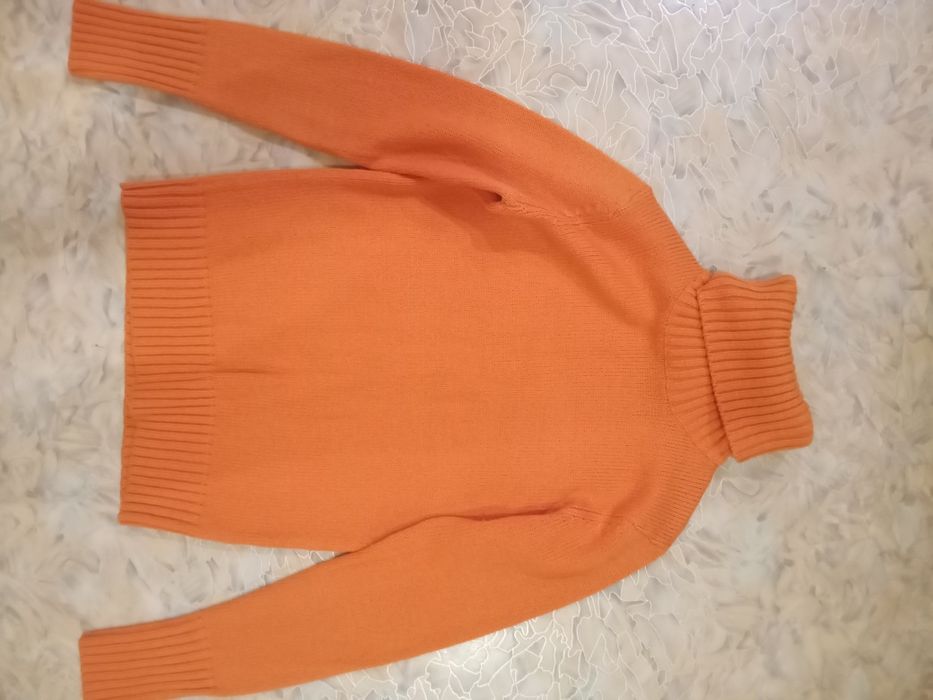 Свитер на школьницу р.42-44+подарок