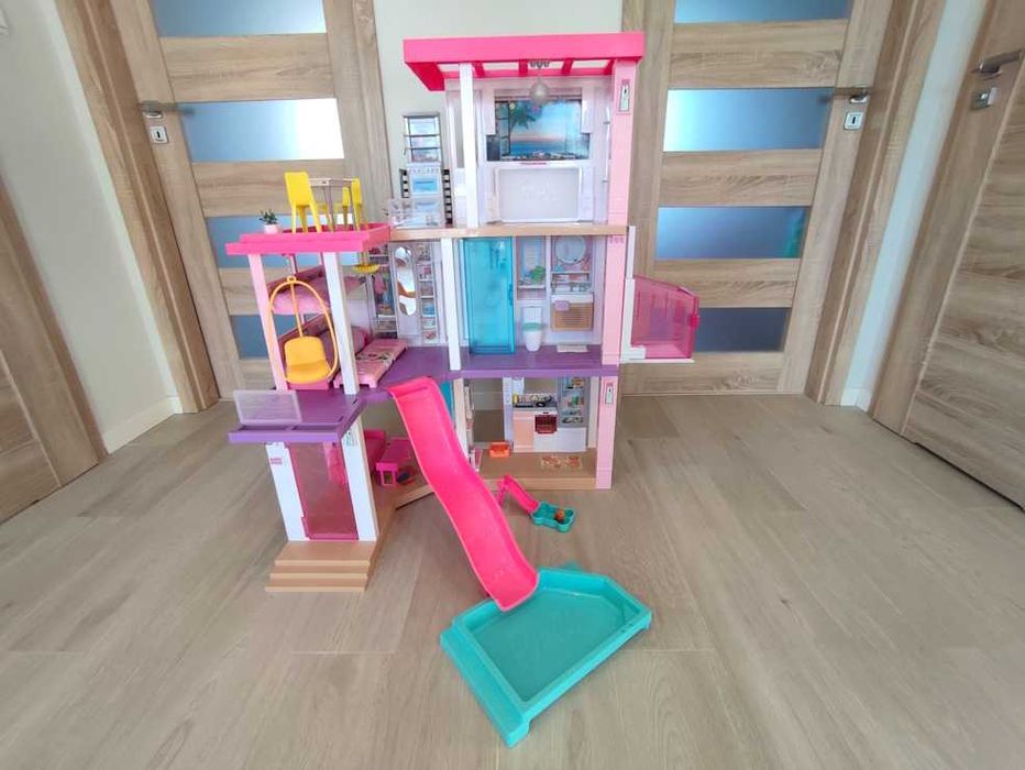 Barbie Dreamhouse Domek dla lalek+Barbie Kamper 3w1