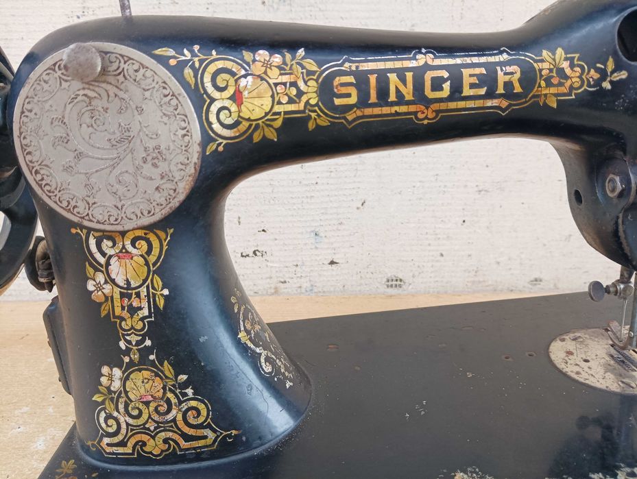 Stara maszyna do szycia - Singer - nr 099325