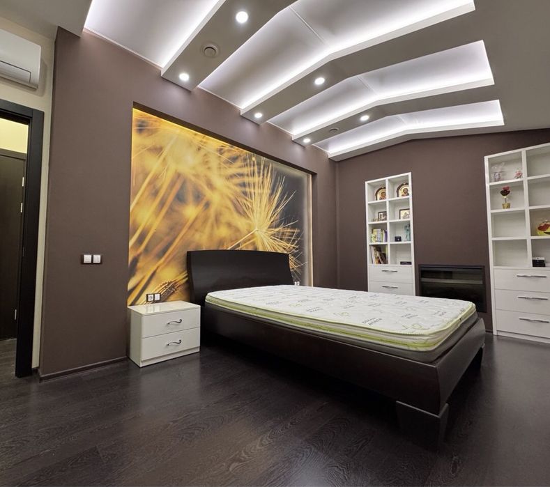 Продам 5 кімнатну квартиру. Лівий берег. Ремонт. Меблі. Техніка