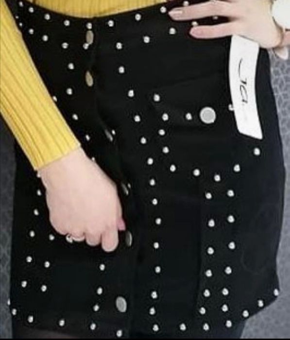 Spódnica ćwieki guziki kieszonki