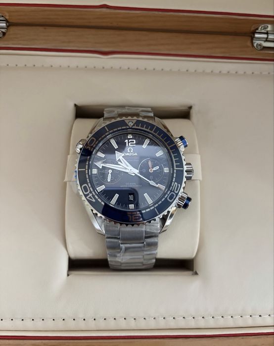 Продаж годинників Omega Speedmaster