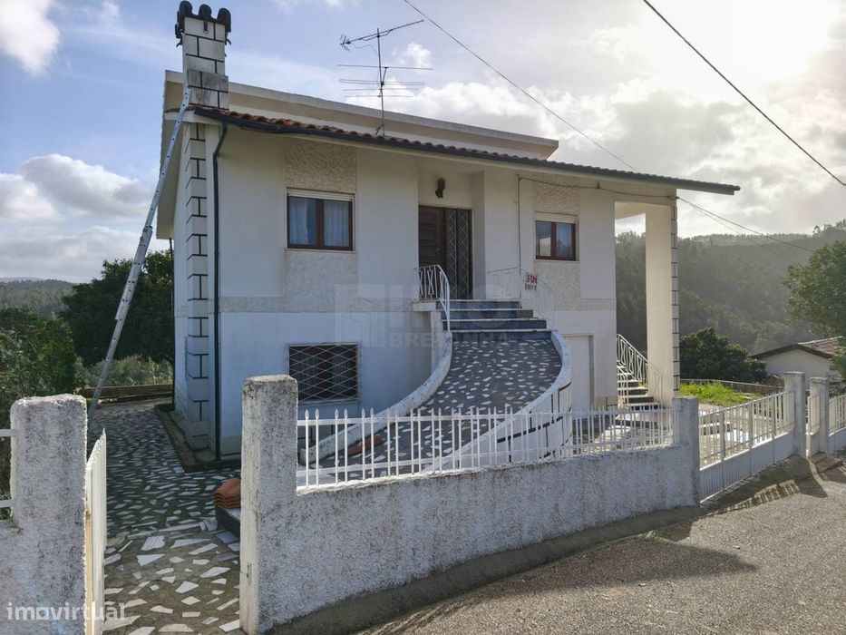 Moradia V3 - Almalaguês - 10 kms de Coimbra