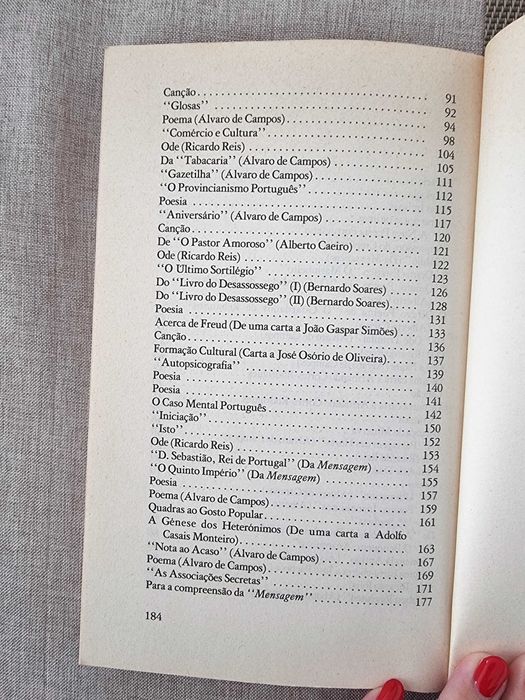 Livro "Fernando Pessoa - O Rosto e as Máscaras"