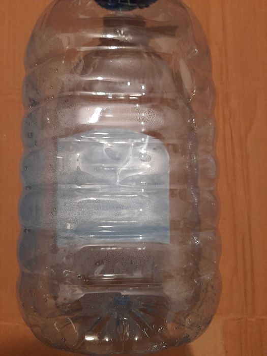 Продам чисті ПЕТ  пляшки 6 літрові