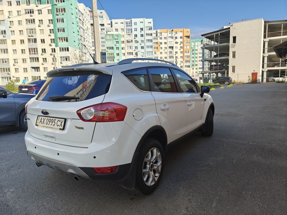 Ford Kuga 2012 VIN WF0RXXGCDRCC04490 фото оголошення 4 з 8