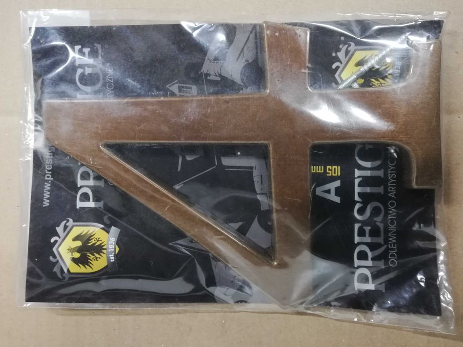 Cyfra na dom numer 4 elewacje metalowa mosiądz aluminium nowa