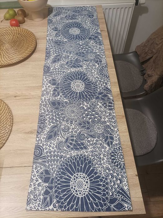 Obrus bieżnik Duka 140x30 cm