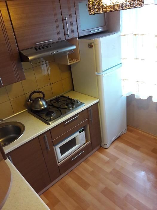 Посуточно2ком-квартира,М 23 Августа 2 минуты,