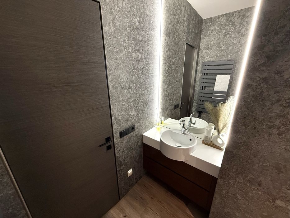 Унікальна пропозиція в Центрі міста. 127м2. Дизайнерський ремонт