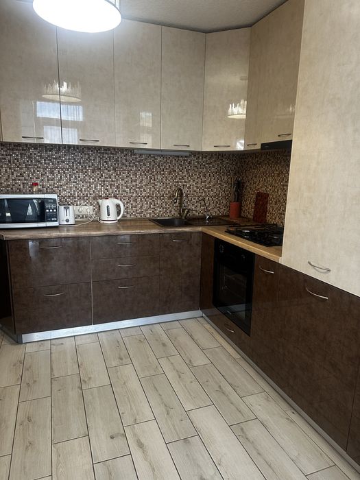 Продам 2кімнатну квартиру  в ЖК Салют на Перемозі-5 (бульвара Слави)