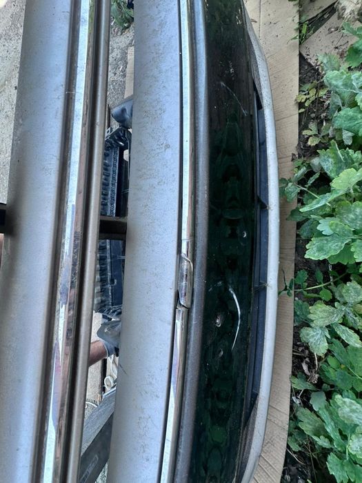 Решітка гриль радіатора Ford Escape 2017